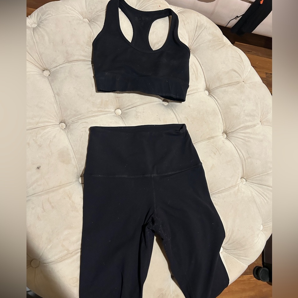 Black Sports Bra and Leggings Set